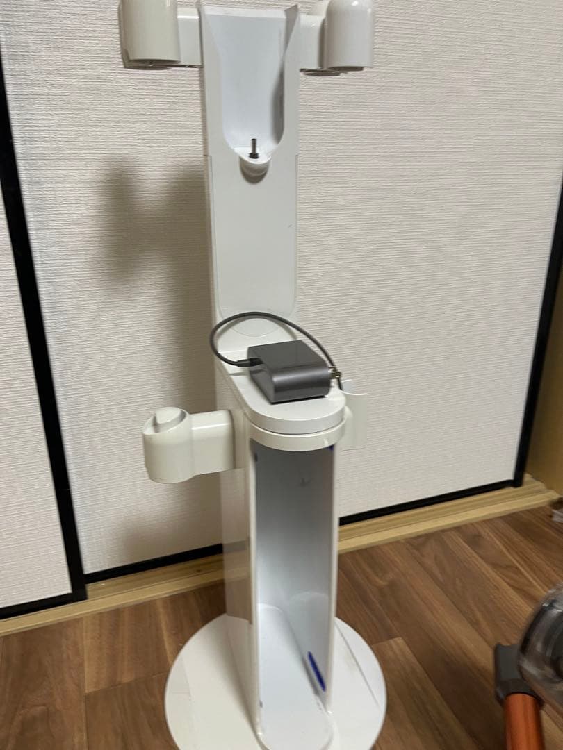 Dyson - ダイソン V10 (sv12) コードレス掃除機 付属品付