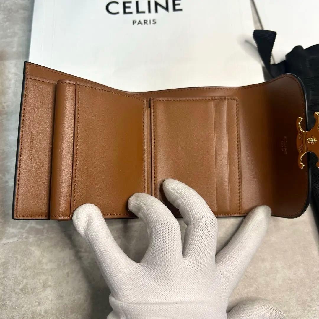 極美品✨CELINEトリオンフ 三つ折り財布 ゴールド金具 箱、保存袋付