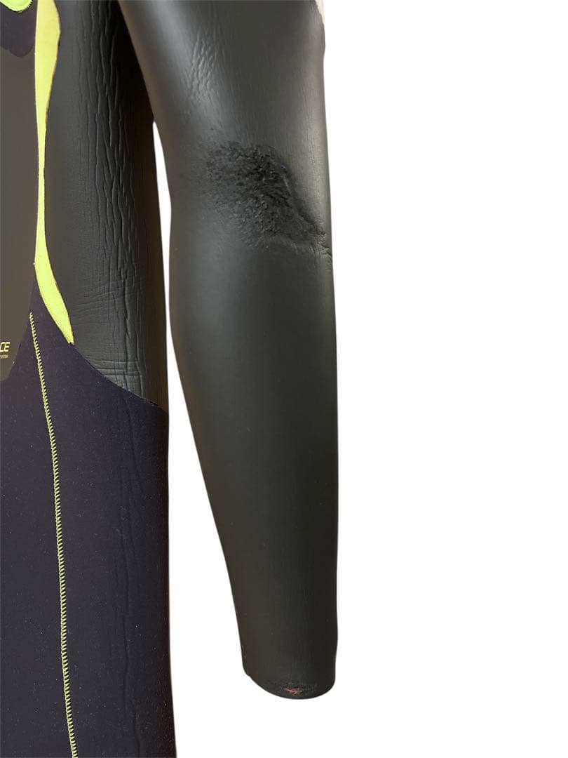 K*Y様 最終値下げ　BILLABONG ウェットスーツ　5/3mm セミドライ