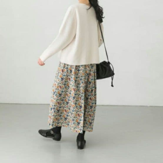 23SS　新品　kagure かぐれ　人気柄　リバティプリントスカート