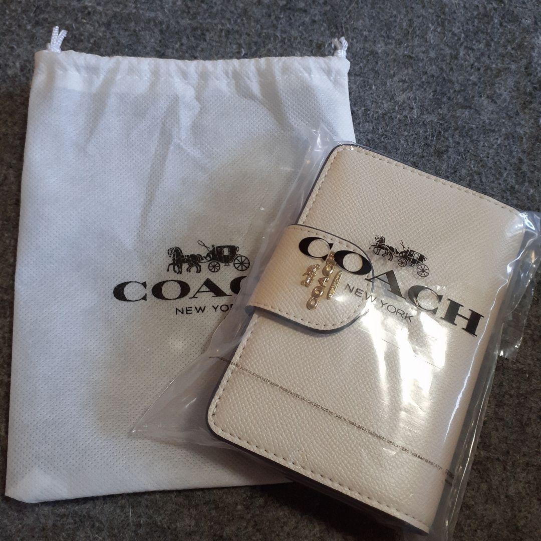 coach　レザー 折り財布 オフホワイト