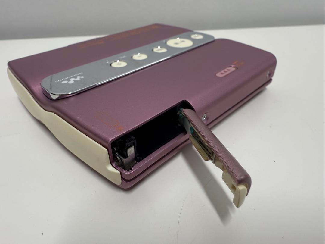 SONY ソニー　MDウォークマン MZ-EH70