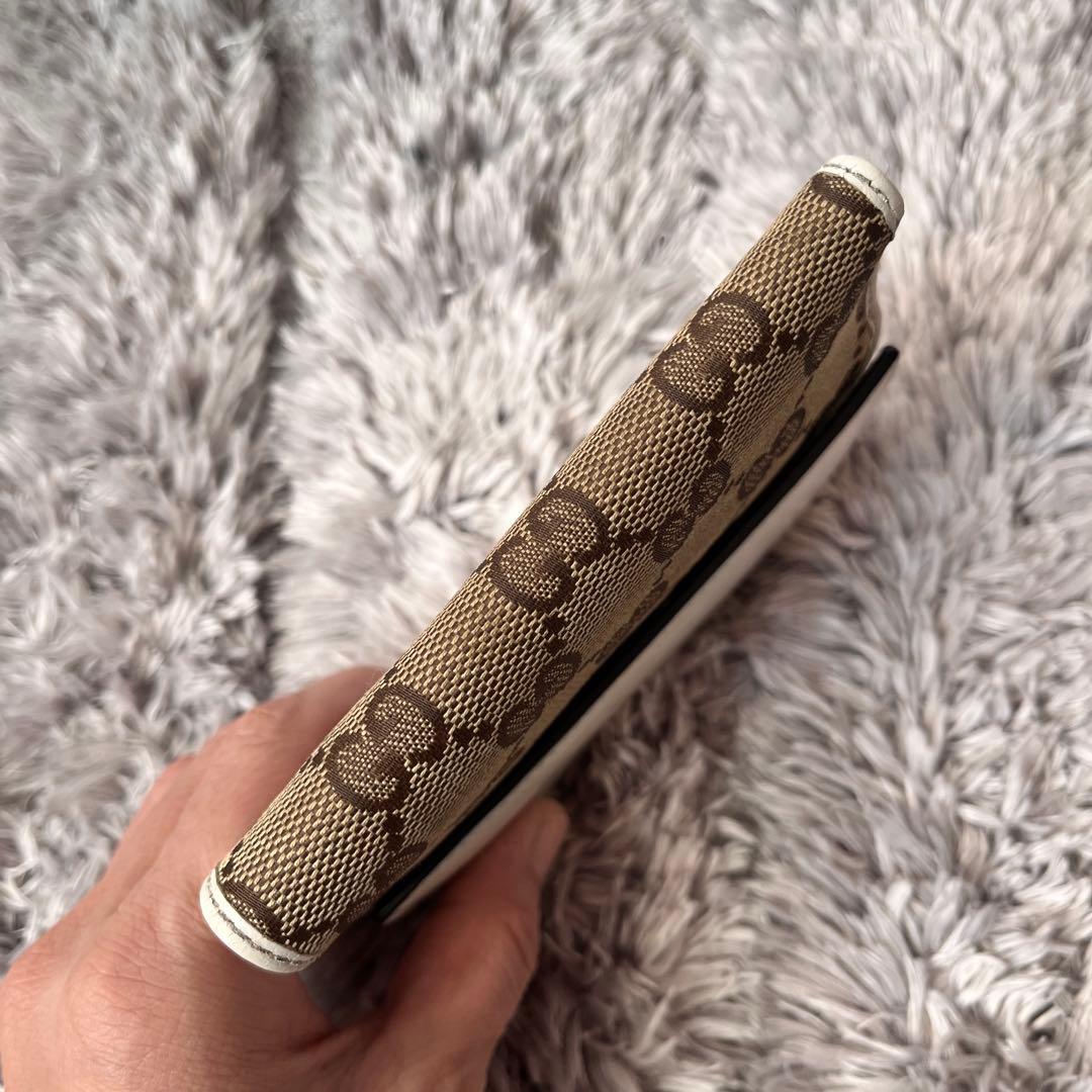 GUCCI ✨GGキャンバス　折り財布　ラブリーハート　ホワイト　レディース