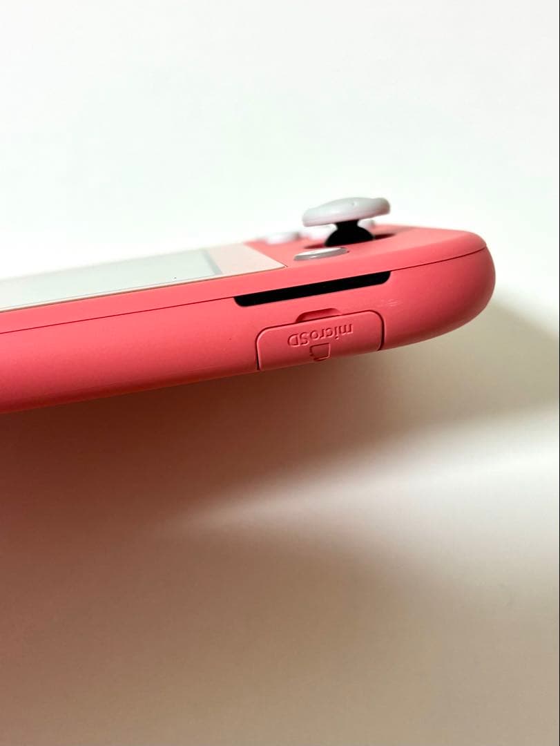Nintendo Switch Lite (コーラル) 本体【充電ケーブル付き】