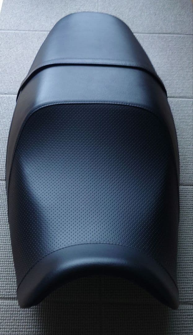 ZZR1400　バイク　シート
