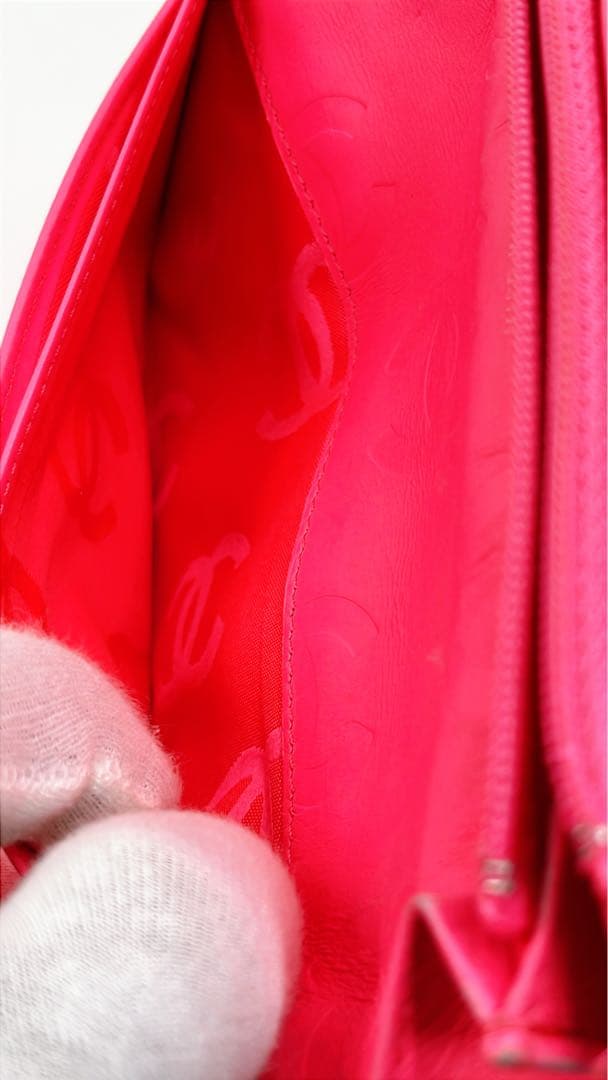 CHANEL シャネル 白 二つ折り 長財布 シールあり カード8枚収納