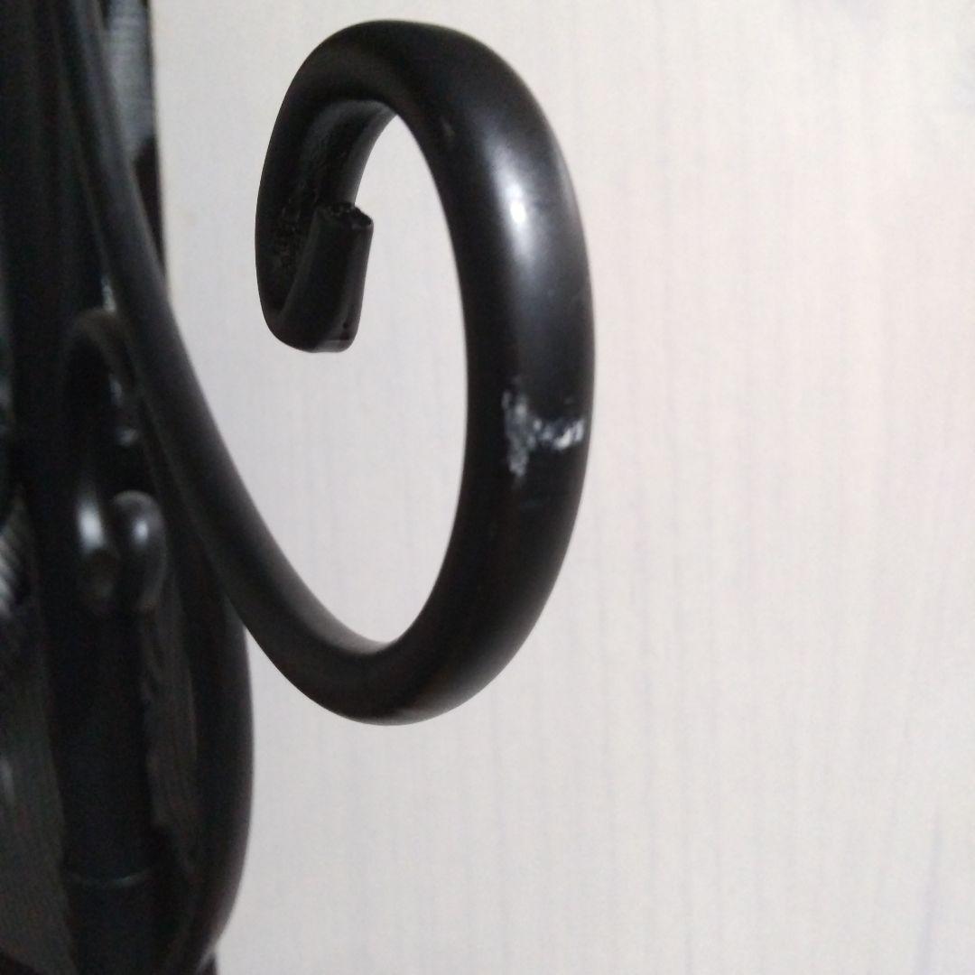 装飾的な金属製ハンガーラック (お値引き不可)