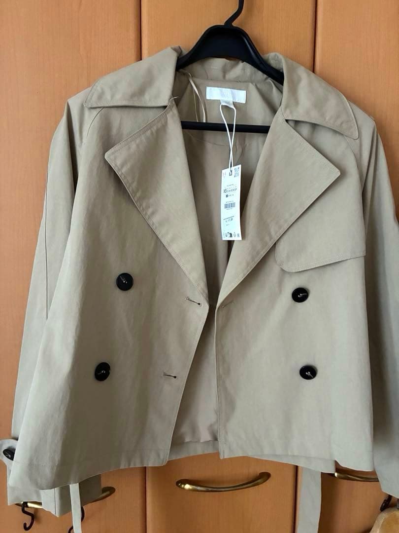 ZARA ショートトレンチコート ショルダーパット付き XS 新品