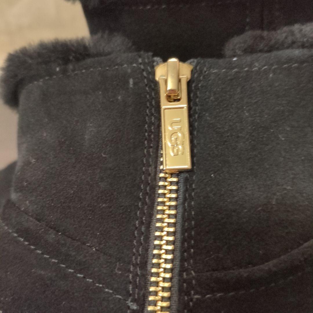UGG ブラックムートンブーツ ファスナー付き