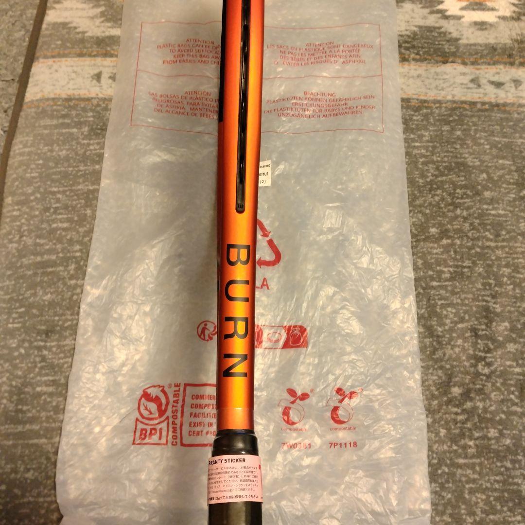 新品未使用　ウイルソン BURN 100LS 2026.2にガット張っています