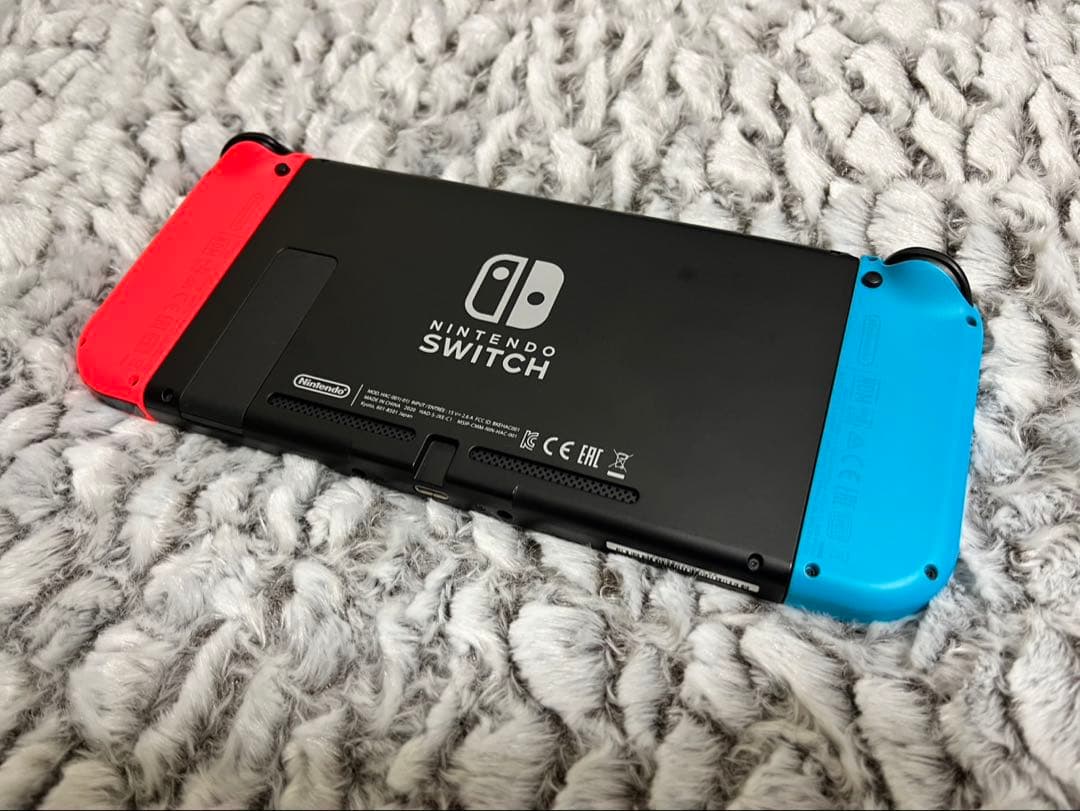 【本体】Nintendo Switch 青/赤 ジョイコン付属