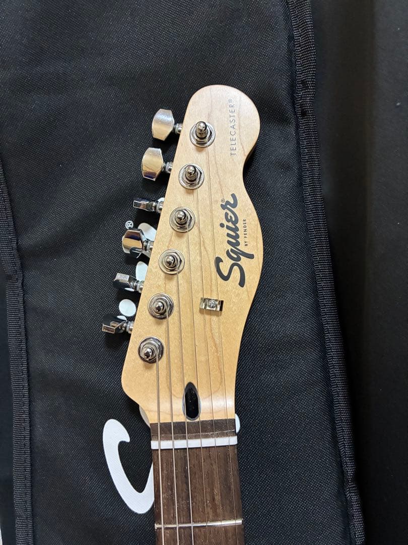 Squier テレキャスターエレキギター ブルー　フェンダー