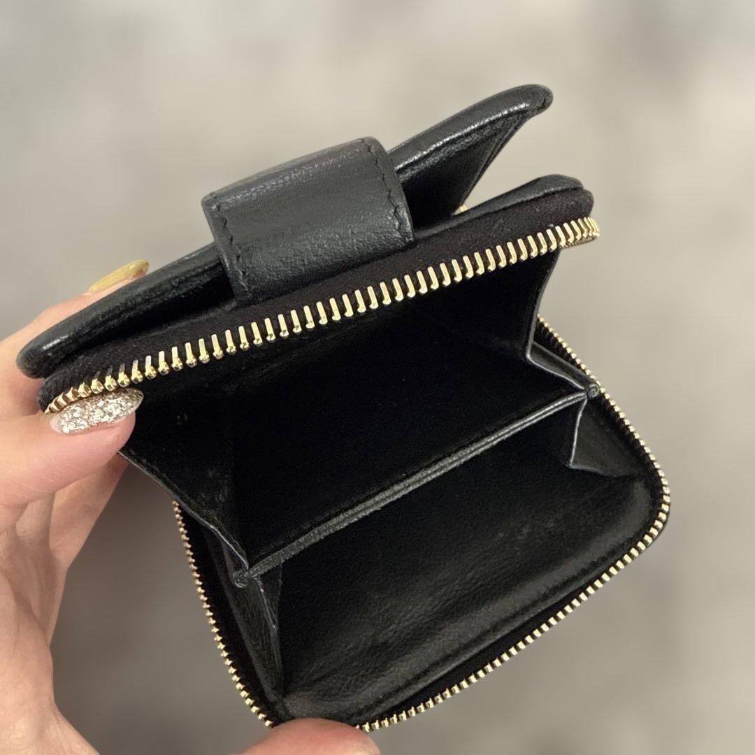 YSL イヴ・サンローラン 二つ折り財布 黒 レザー