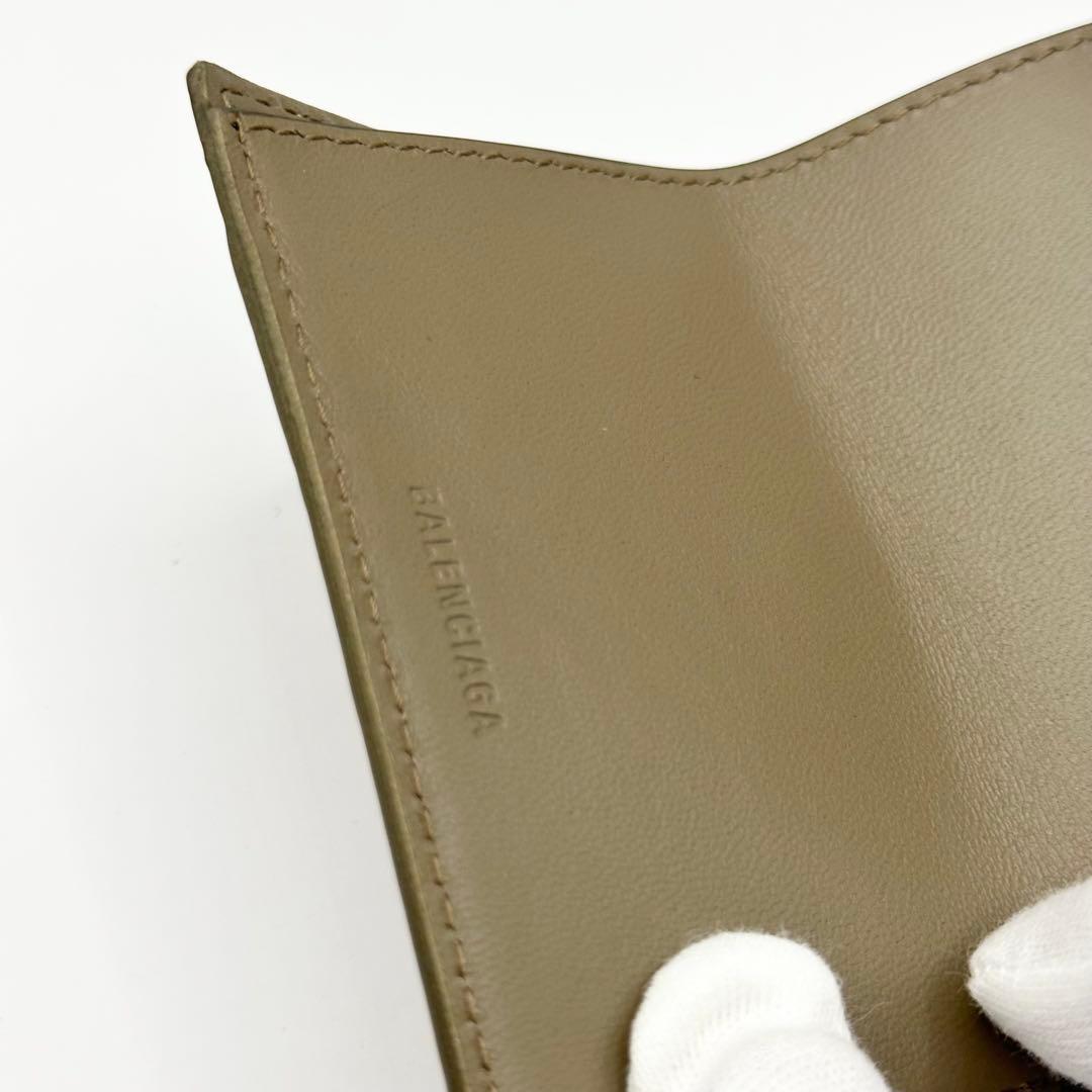 hana　【新品未使用】BALENCIAGA　バレンシアガ　三つ折り　財布