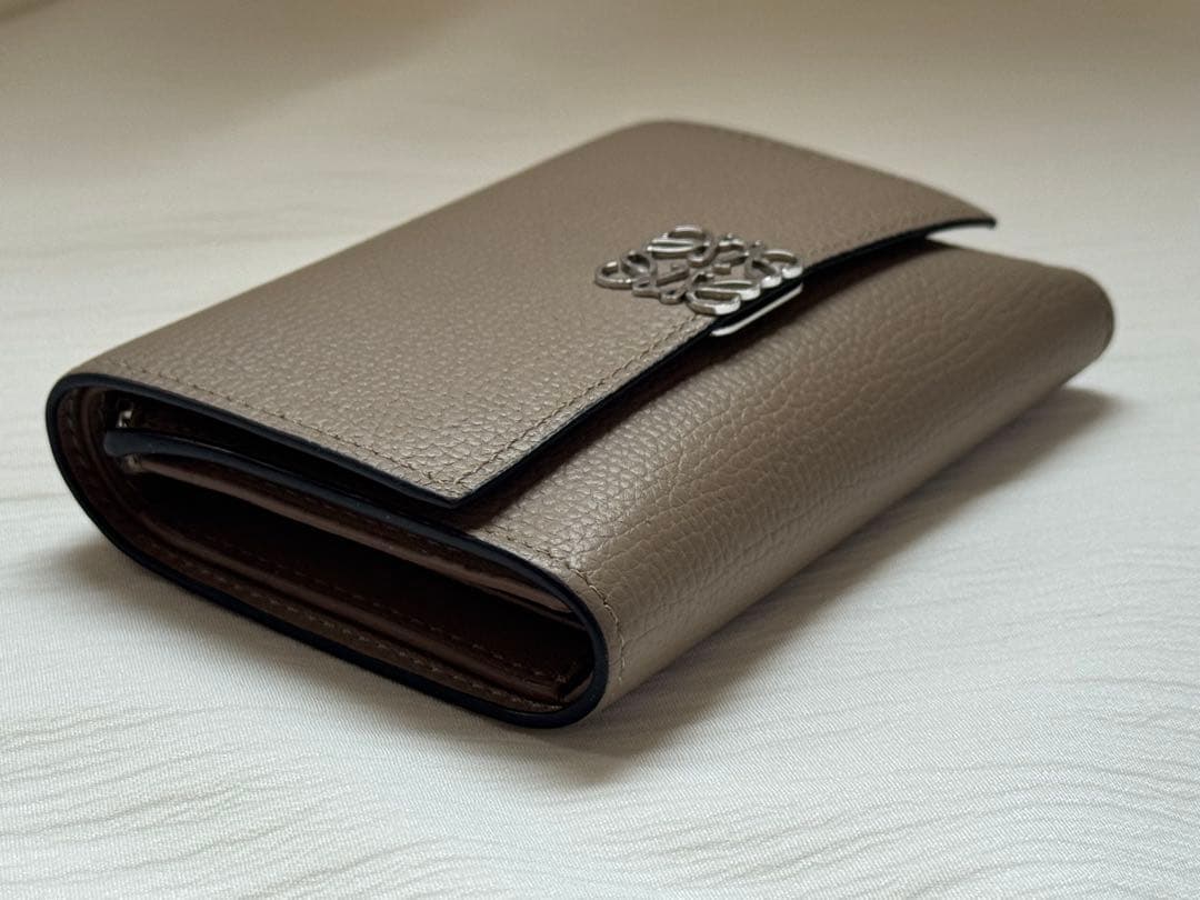 LOEWE アナグラム バーティカル ウォレット スモール