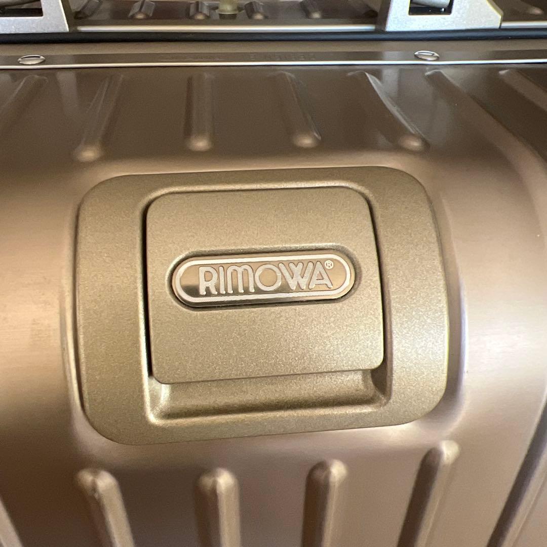 RIMOWAチタニウムトパーズ67L e-Tag（生産終了モデル）