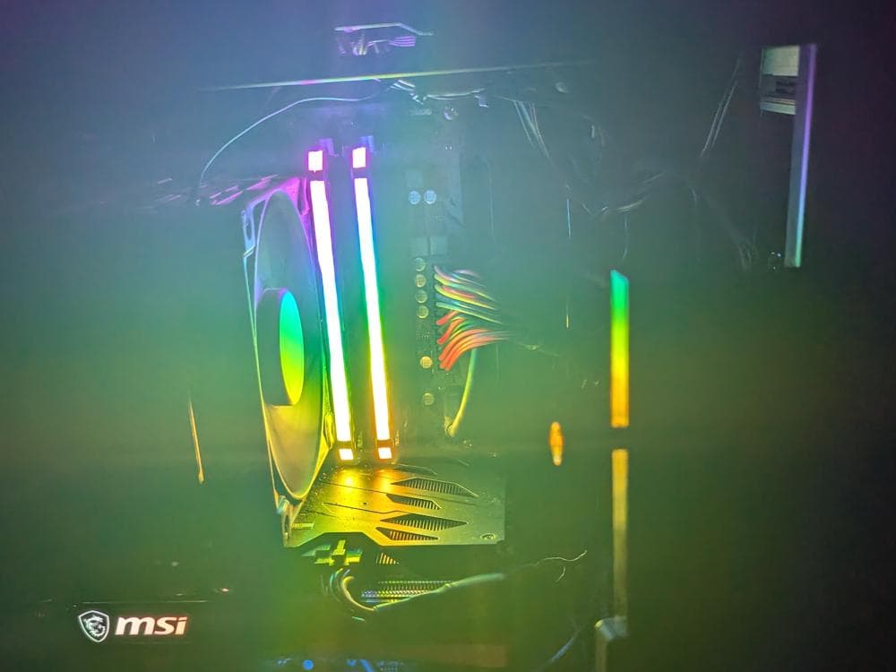 メモリー CORSAIR VENGEANCE RGB PRO DDR4 32GB