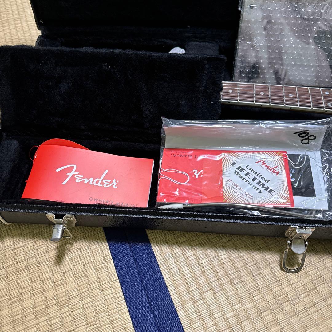 Fender  contain モデル