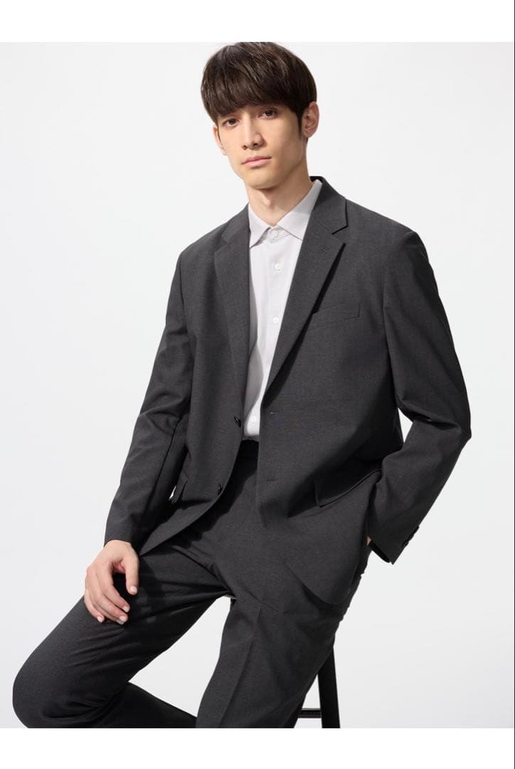 【着用1回のみ】UNIQLO 感動ジャケット＆感動パンツ 上下セット