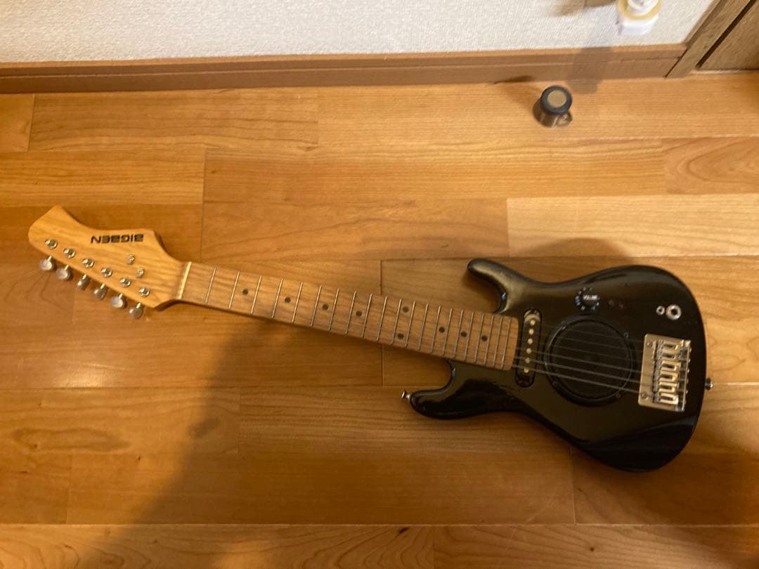 BIGBEN アンプ内蔵ギター プロフェッショナルジュニアエレキギター