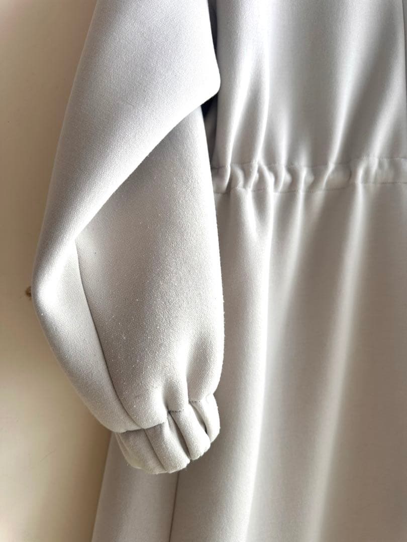 最終価格　BEARDSLEY ダンボールギャザーコート　卒入式にも