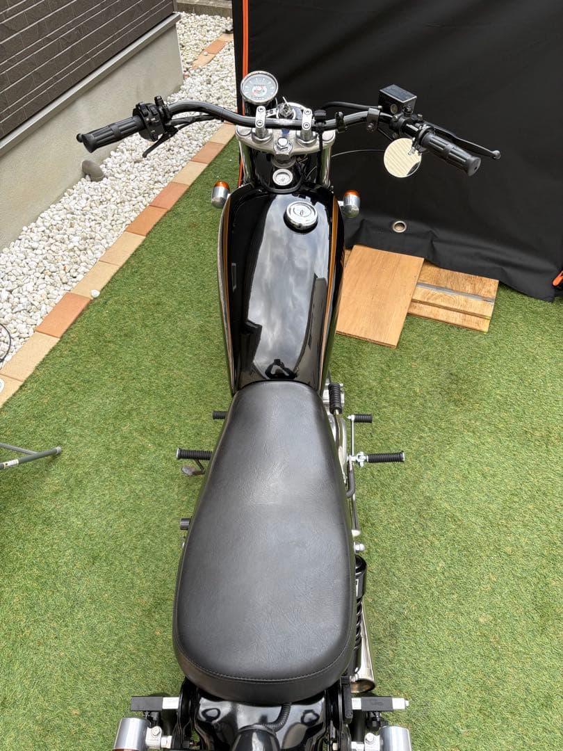 SR400 シート　社外品