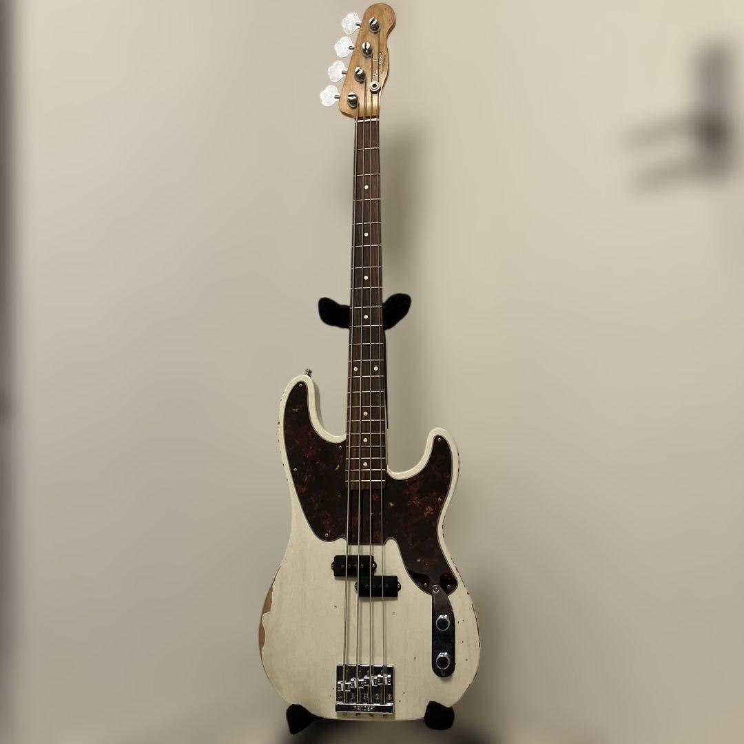 ベース Mike Dirnt Road Worn Precision Bass