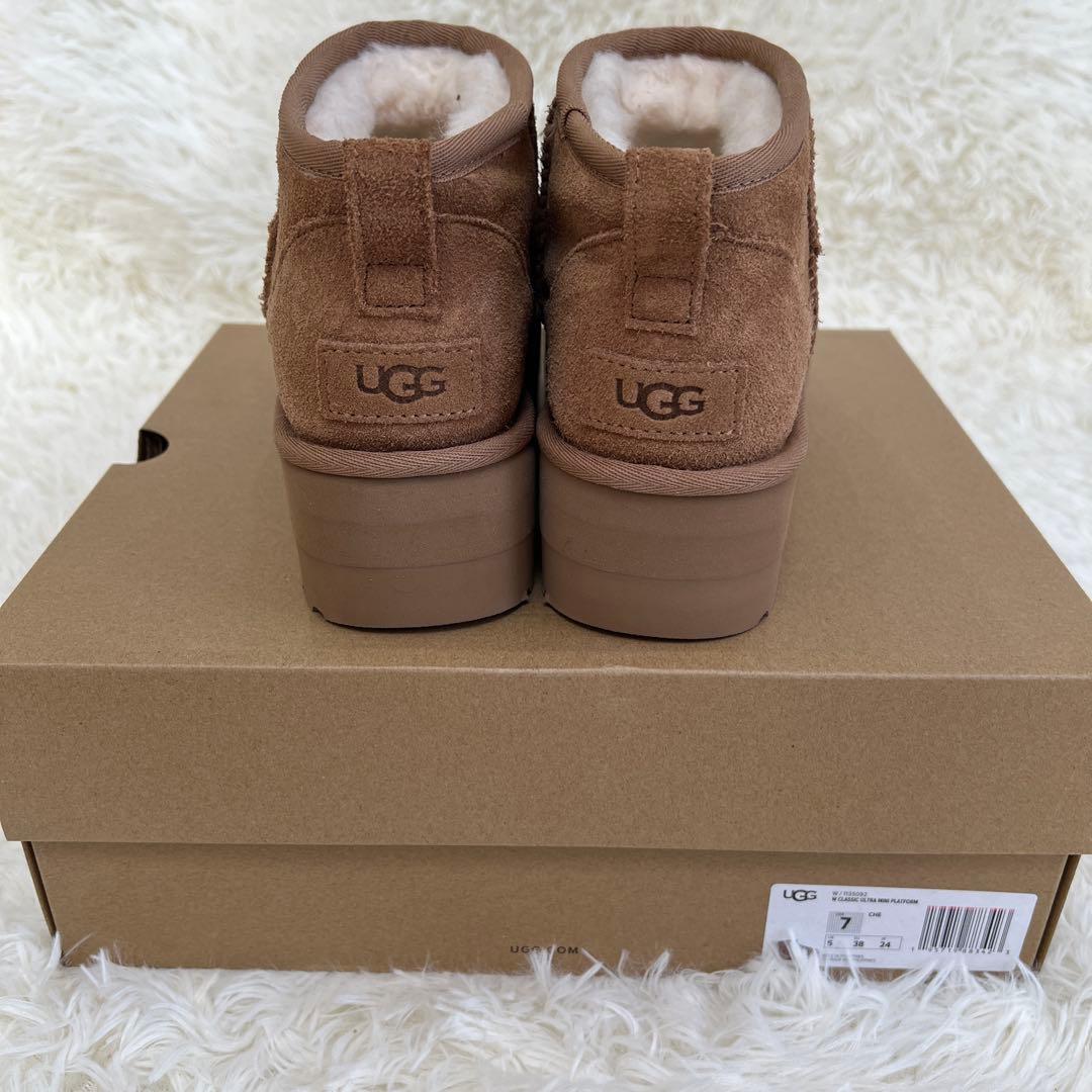 UGG クラシック ウルトラミニプラットフォーム ブーツ Chestnut