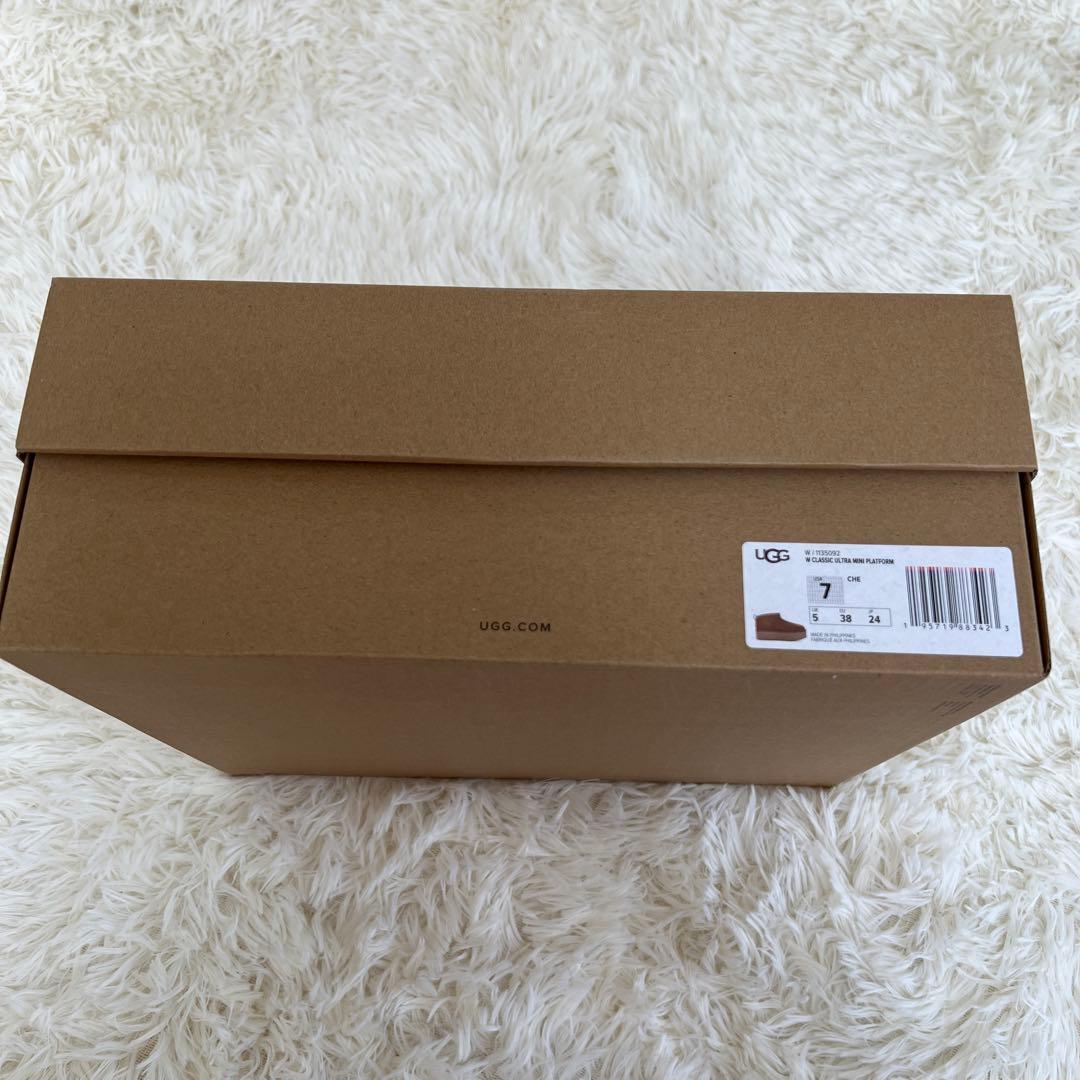 UGG クラシック ウルトラミニプラットフォーム ブーツ Chestnut