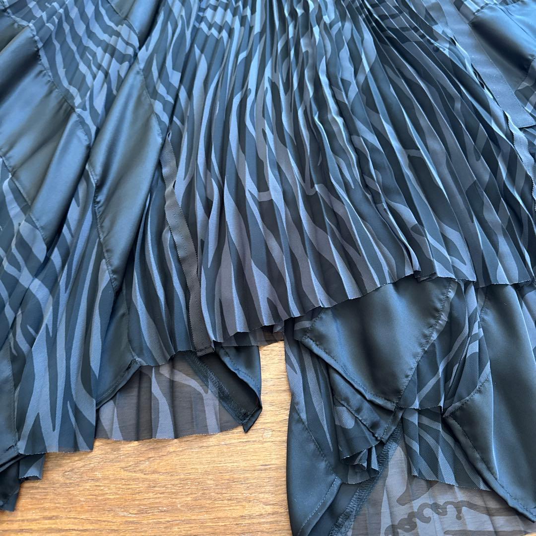 sacai プリーツスカート
