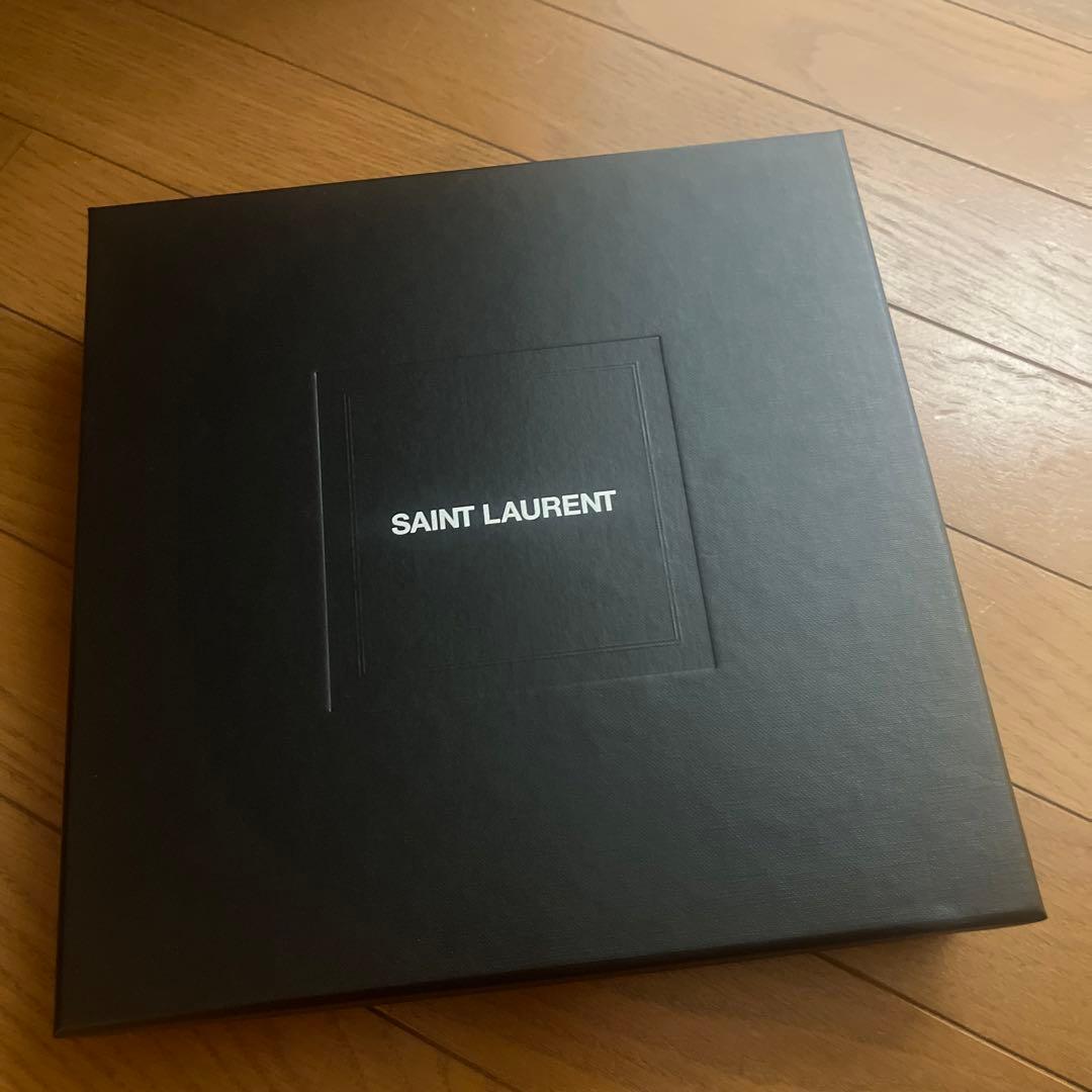 SAINT LAURENT ブラックポロシャツ