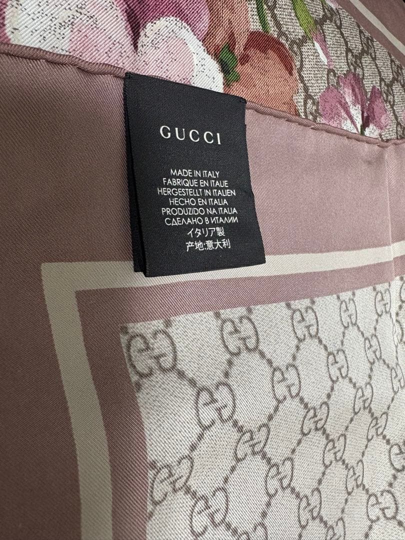♦︎本日まで限定価格＊極美品♦︎GUCCI シルク大判ストール