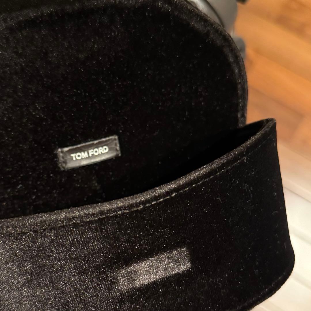 美品 TOM FORD トムフォード サングラス Sandra 黒 ユニセックス