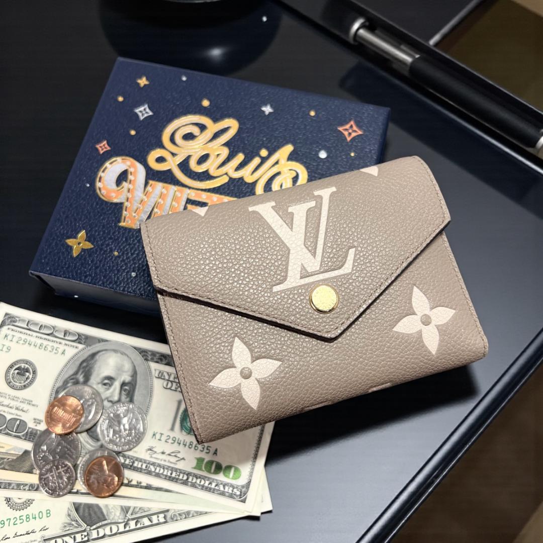 正規品＆超人気品‼️ ルイヴィトン バイカラー ヴィクトリーヌ 三つ折り財布
