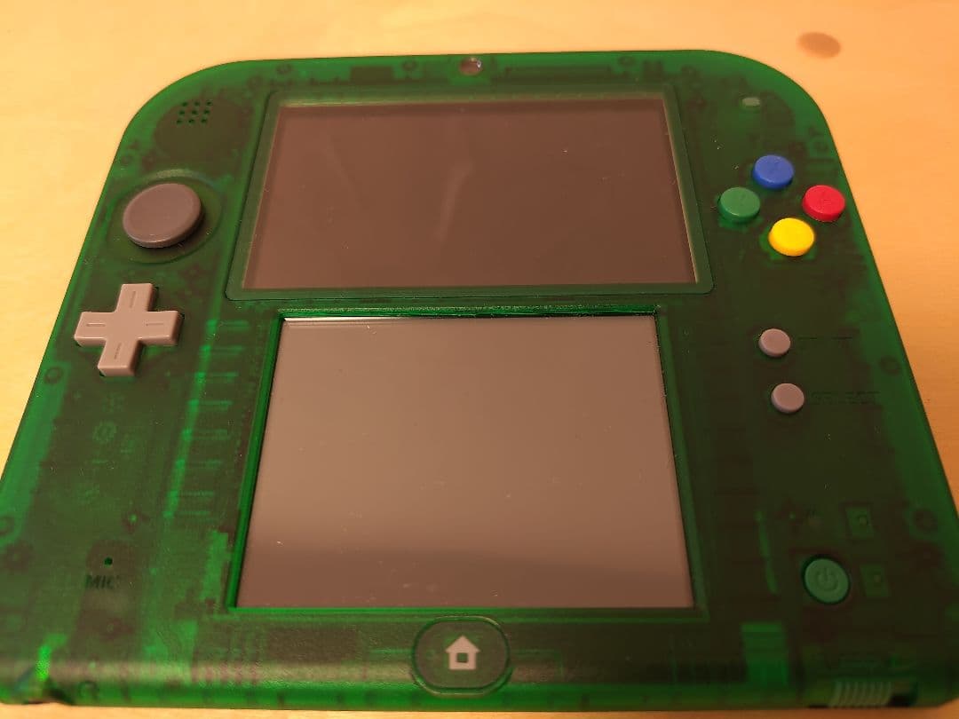 【美品】ニンテンドー2DS『ポケットモンスター緑』限定パック　 任天堂 2DS