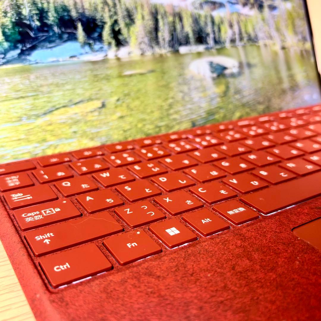 【極美品】Microsoft Surface Pro 8 256GB 付属品多数