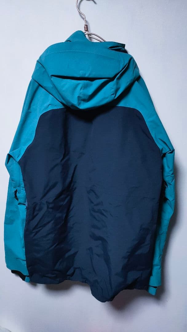【BURTON ak バートン】 スノーボードウェア GORE-TEX 雪山