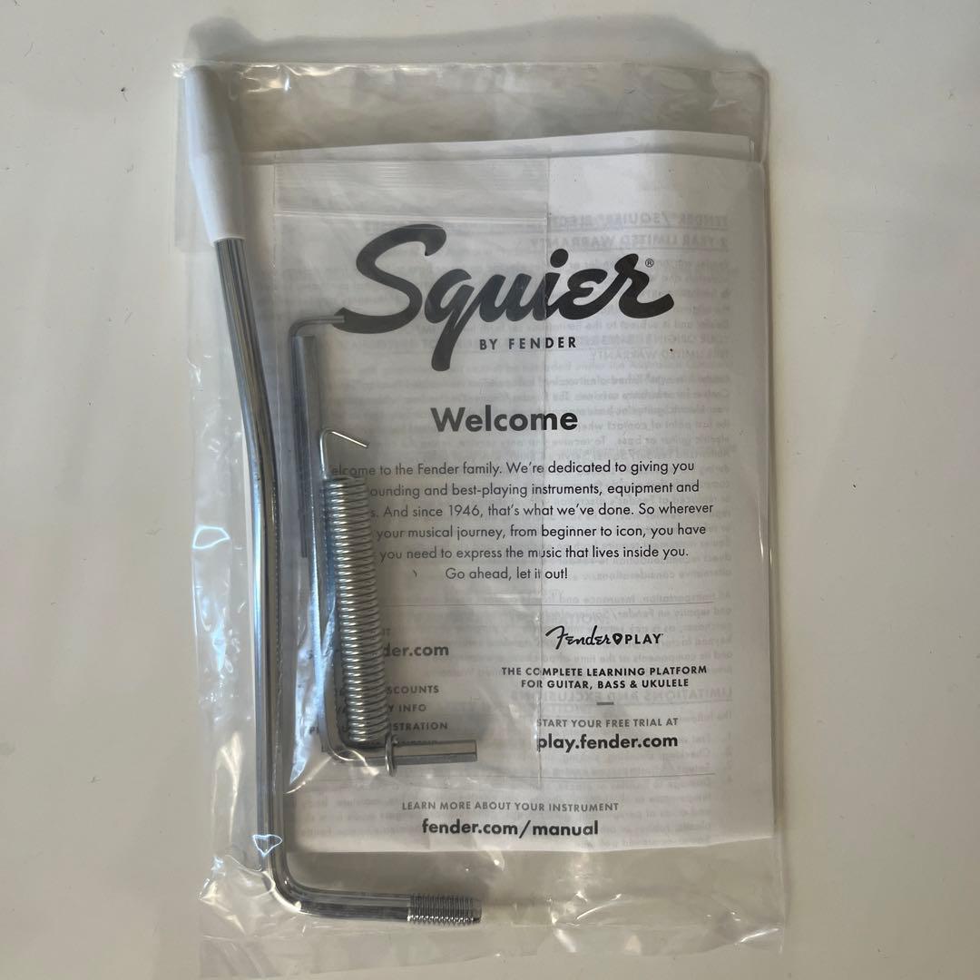 Squier by Fender エレキギター （ケース付き）