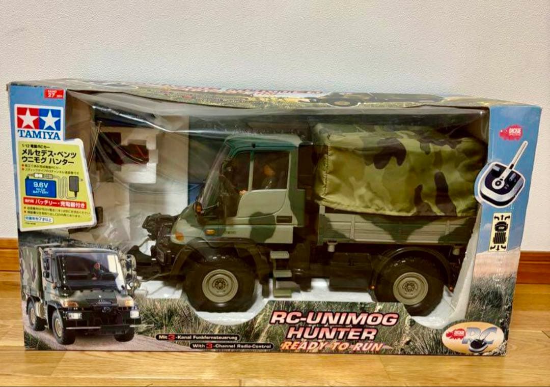 タミヤ RC ウニモグ ハンター 1/12 バッテリー付 迷彩色