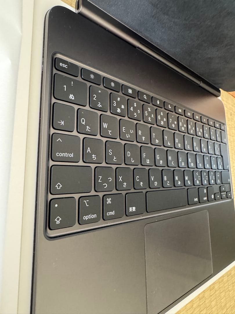 Magic Keyboard iPad Pro 13インチM4 M5
