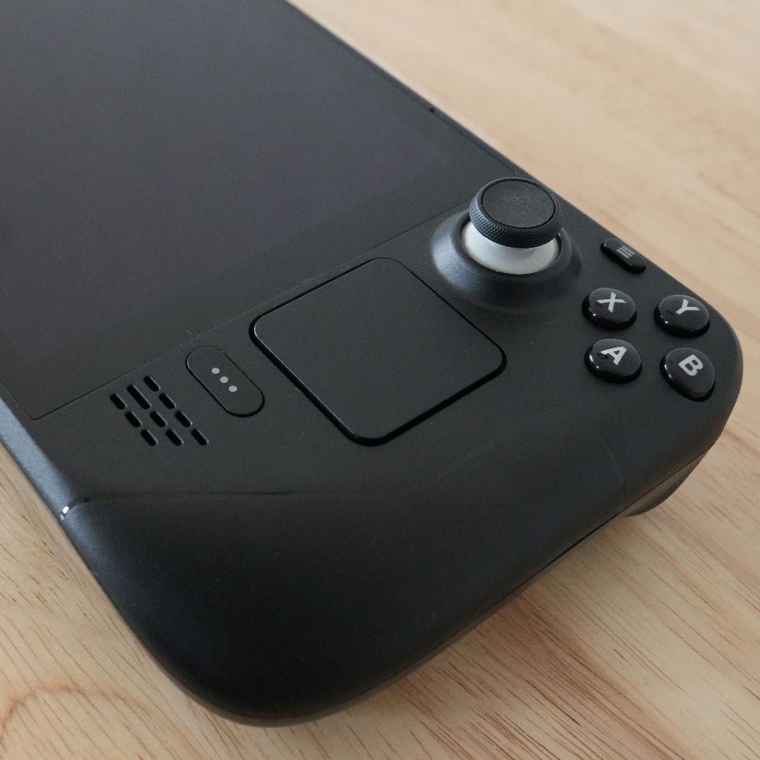 SteamDeck 256GB LCD（Docking Station付き）