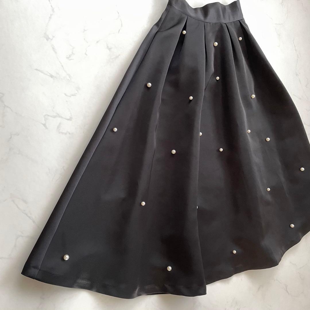 美品　SWINGLE ラグジュアリーサテンパールスカート　ロングスカート