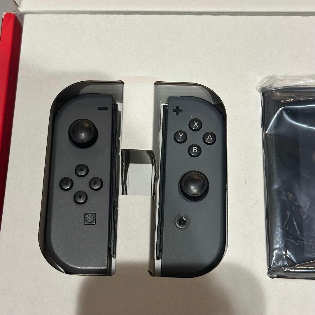 Nintendo Switch 本体 + Joy-Con セット
