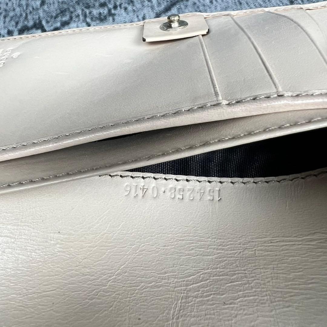 GUCCI キャンバス フラワー 二つ折り財布 花柄 コンパクト