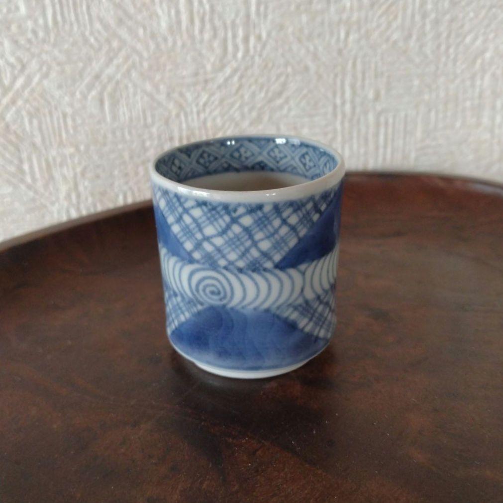 古伊万里よろけ格子木目文覗き猪口江戸時代