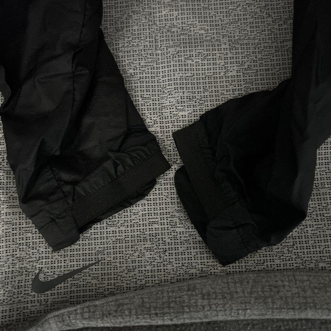 NIKE RUN DIVISION THERMA-FITT ブラック