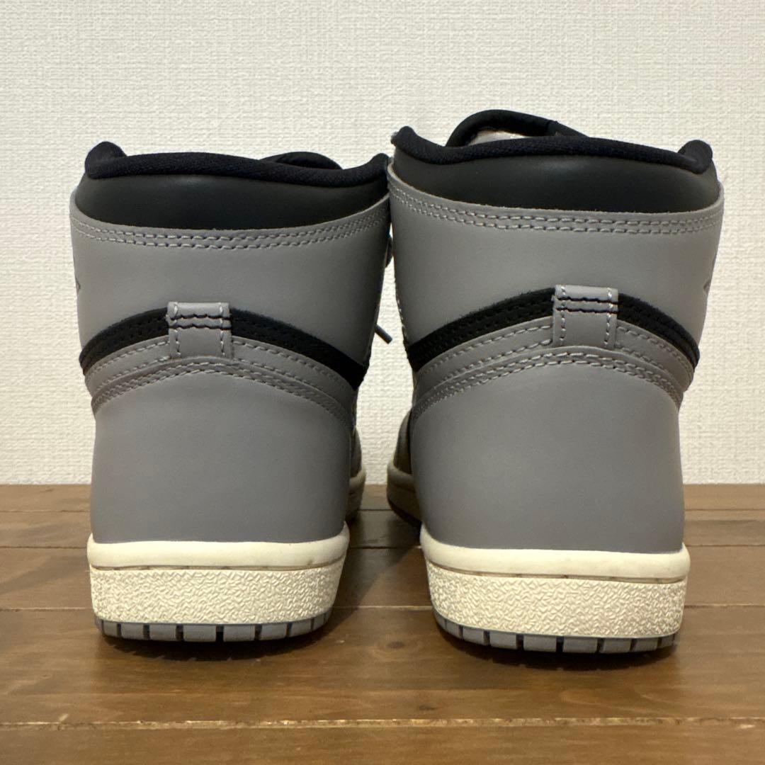 ナイキ　AJ1 リバースシャドウ