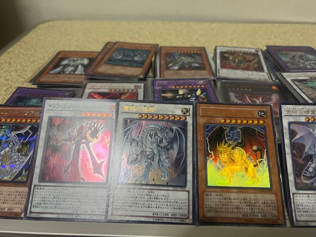 遊戯王まとめ売りスーパーレア以上１０００枚以上まとめ売り引退