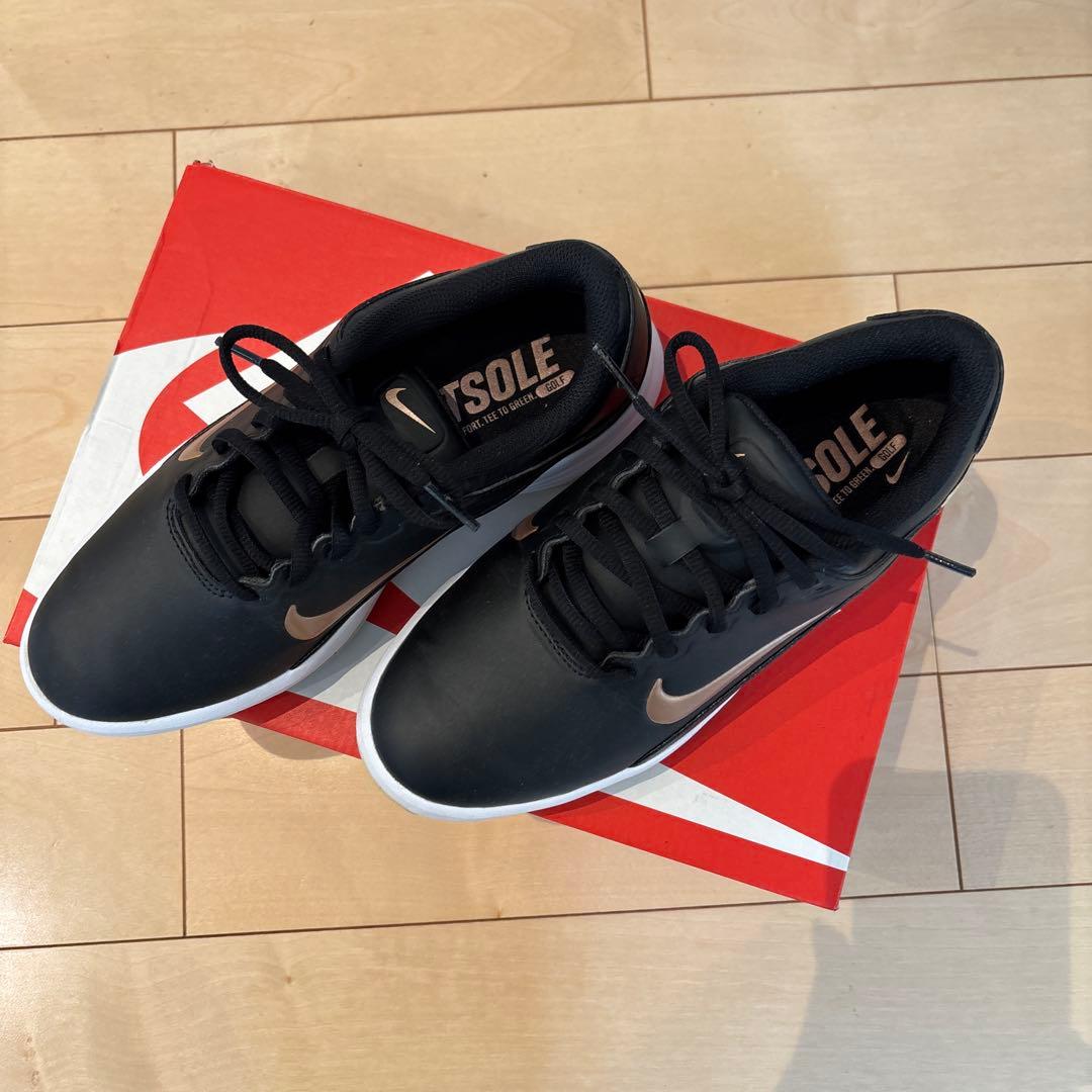 お値下げ！NIKE ゴルフシューズ レディース　23.5センチ