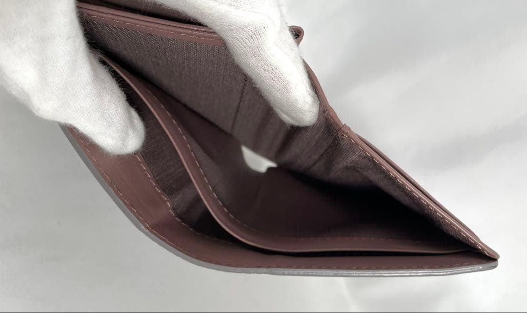 美品 russet ラシット 二つ折り財布 モノグラムプレート レザー
